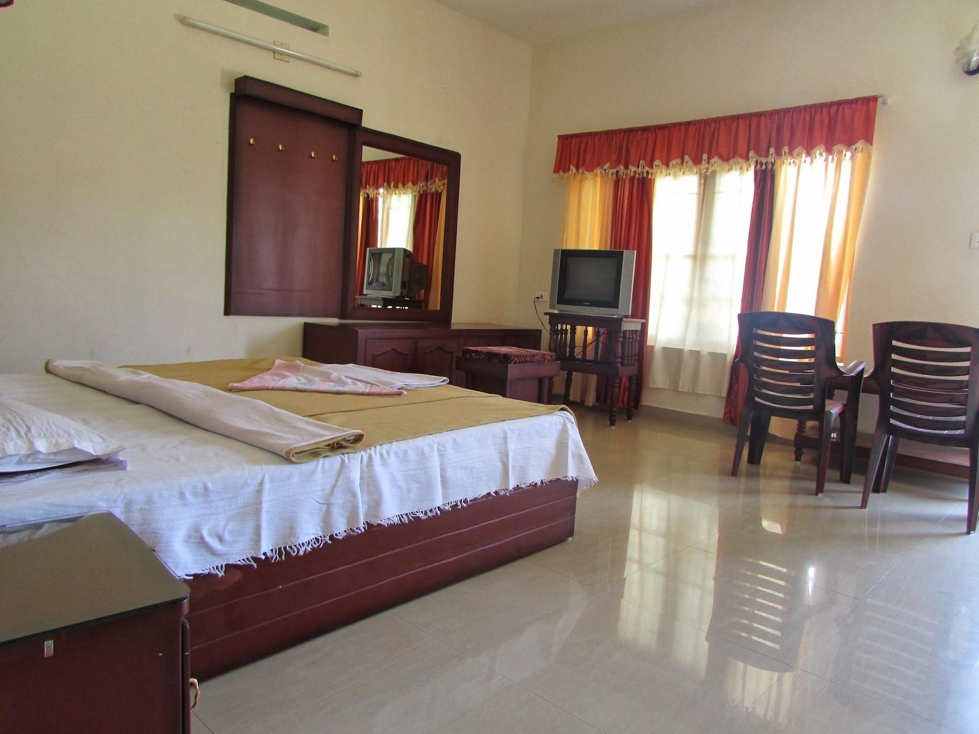Jungle Palace Homestay เทกคาดี ภายนอก รูปภาพ