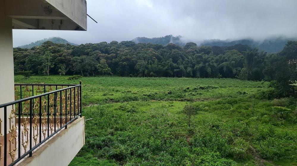 Jungle Palace Homestay เทกคาดี ภายนอก รูปภาพ